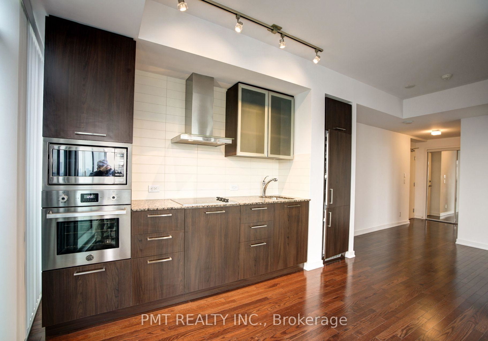 14-york-street-toronto-ontario-c12725106