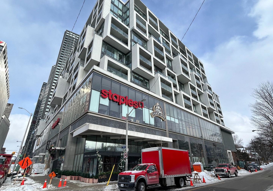8-hillsdale-avenue-e-toronto-ontario-c12725534