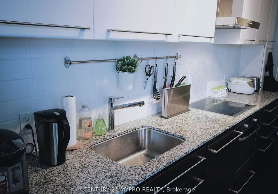 770-bay-street-toronto-ontario-c12725732