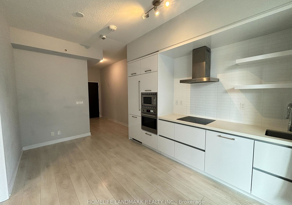 2221-yonge-street-toronto-ontario-c12725762