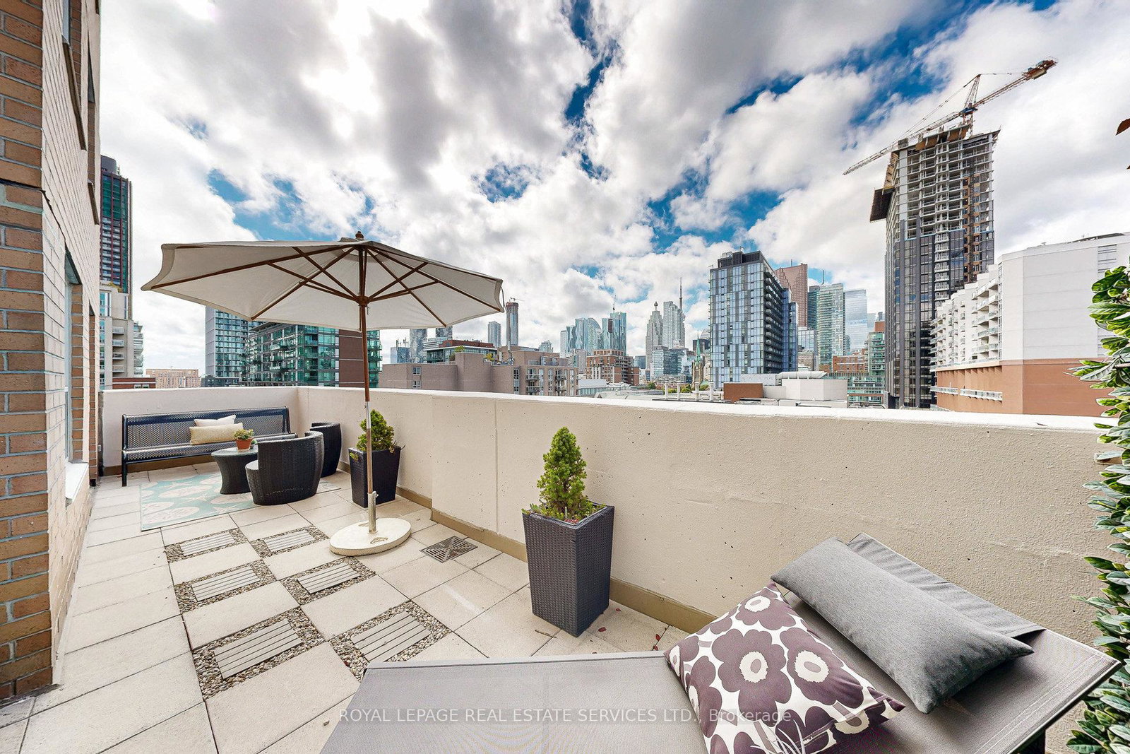 313-richmond-street-e-toronto-ontario-c12726038