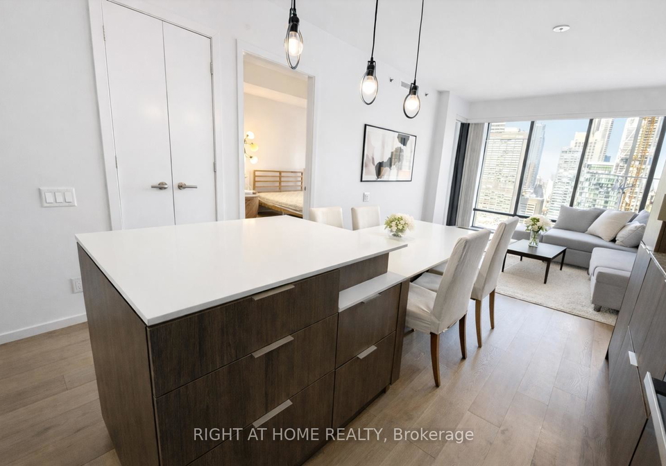 5-st-joseph-street-toronto-ontario-c12726256
