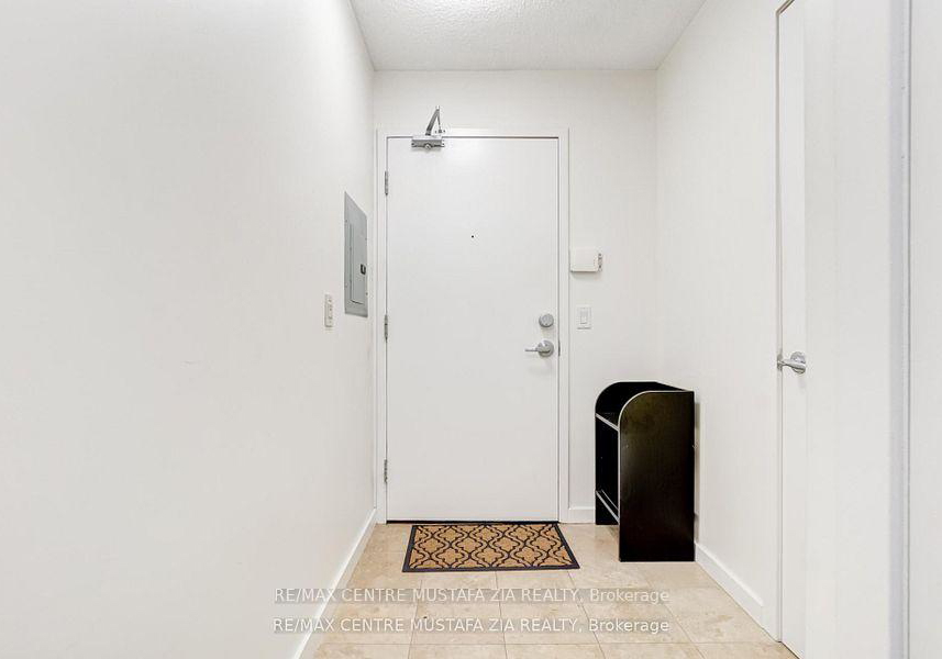 208-queens-quay-w-toronto-ontario-c12726310
