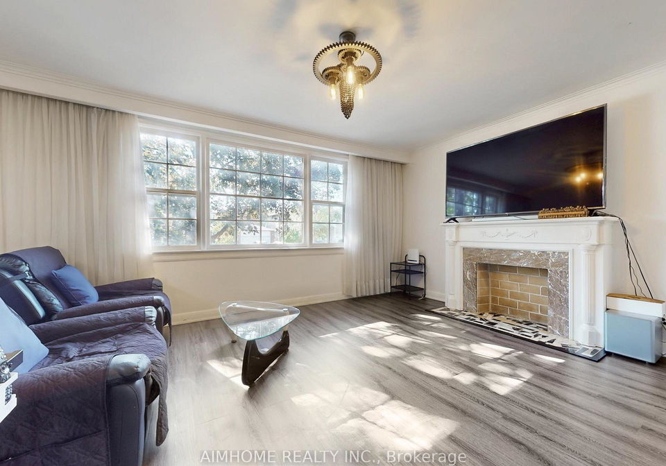 61-talbot-road-toronto-ontario-c12726352