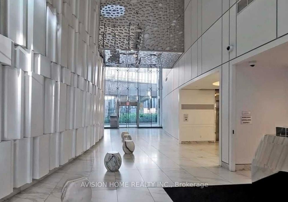12-york-street-toronto-ontario-c12726806