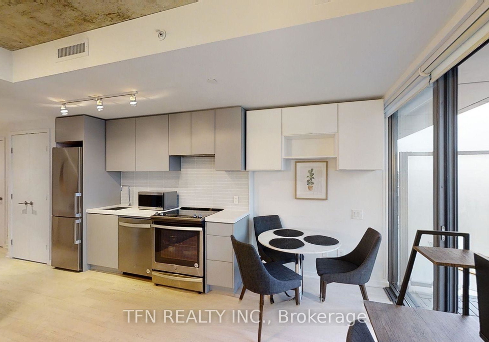 60-colborne-street-toronto-ontario-c12726818