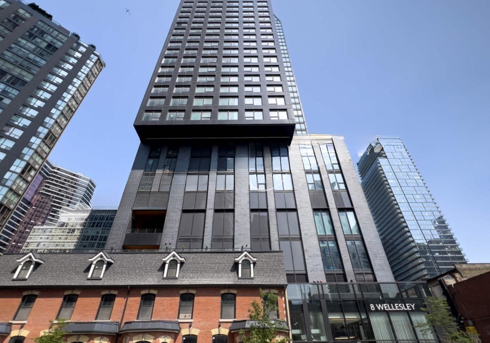 8-wellesley-street-w-toronto-ontario-c12726872