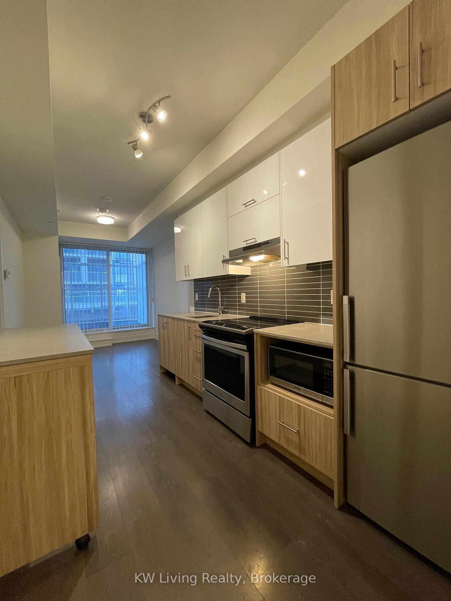 180-fairview-mall-drive-north-york-ontario-c12727036