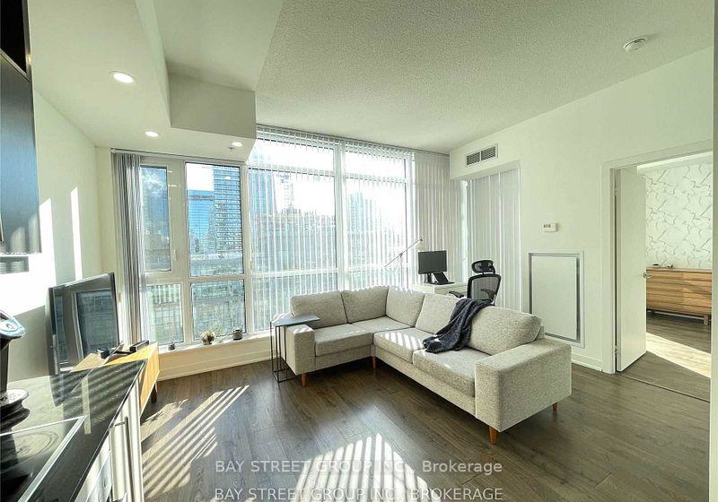 199-richmond-street-w-toronto-ontario-c12727458