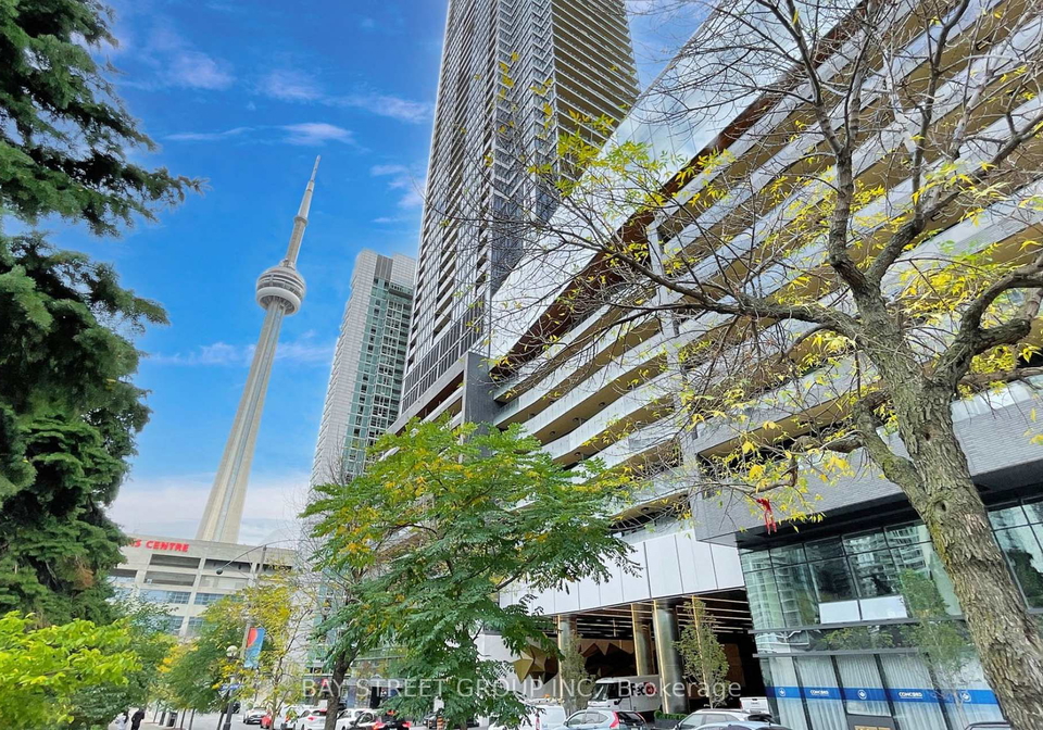 3-concord-cityplace-way-toronto-ontario-c12727692