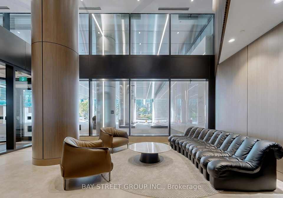 3-concord-cityplace-way-toronto-ontario-c12727692