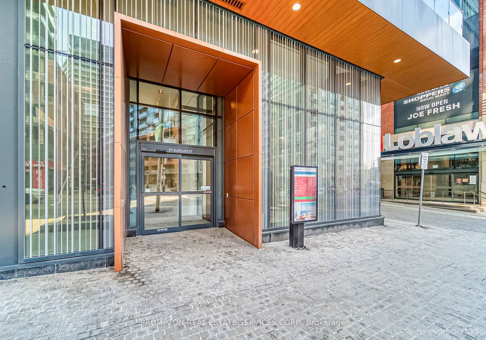 19-bathurst-street-toronto-ontario-c12727994