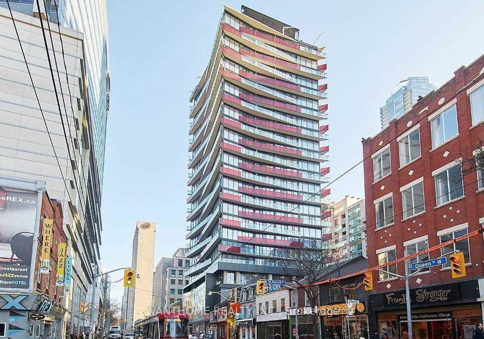 215-queen-st-street-w-toronto-ontario-c12728114
