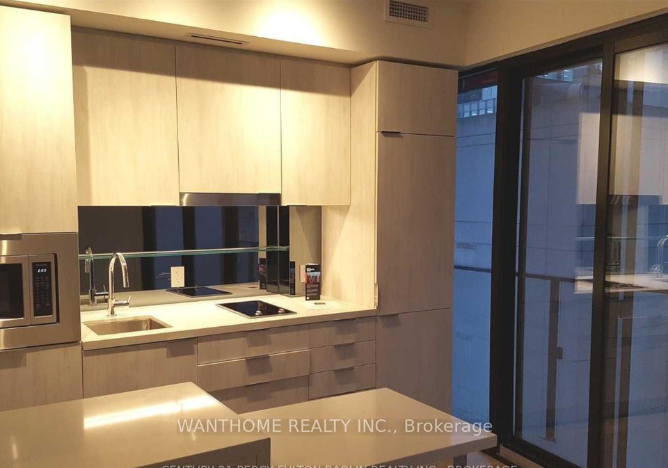 215-queen-st-street-w-toronto-ontario-c12728114