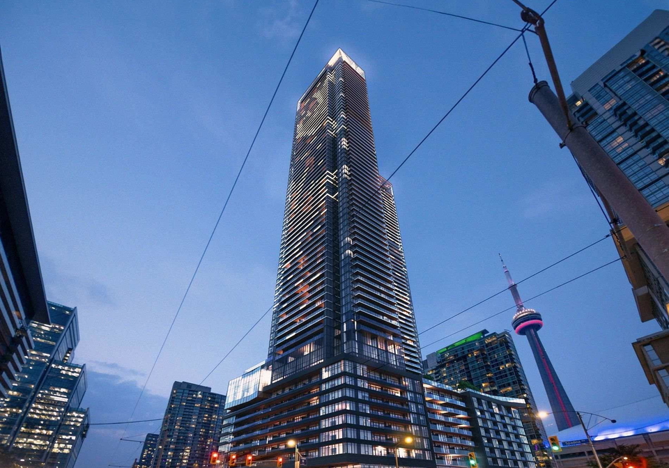 3-concord-cityplace-way-toronto-ontario-c12728340