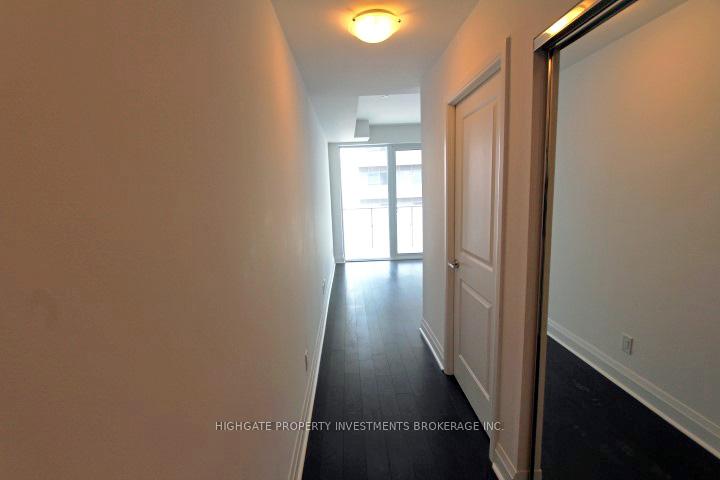 1080-bay-street-toronto-ontario-c12728664