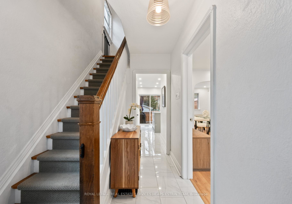 54-thursfield-crescent-east-york-ontario-c12728916