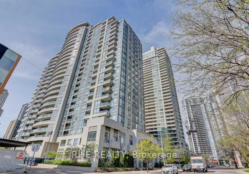 35-hollywood-avenue-north-york-ontario-c12728958