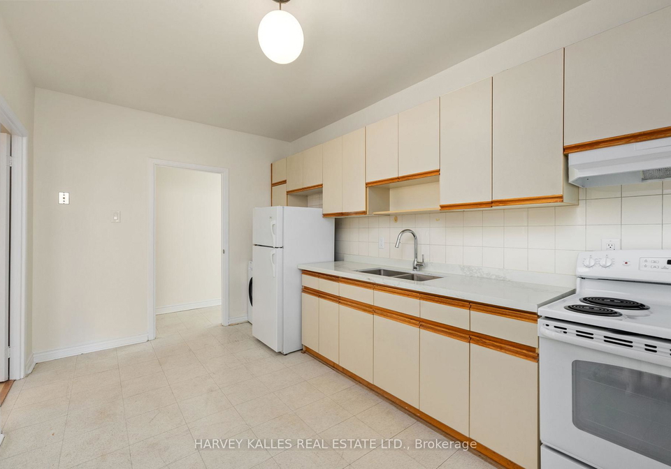 82st-clair-avenue-w-toronto-ontario-c12728996