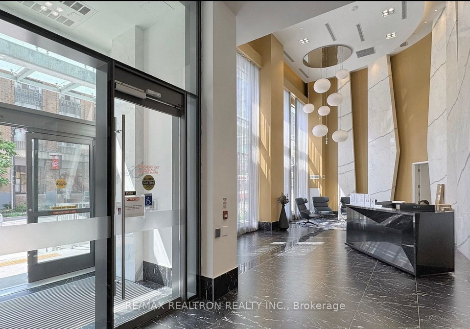 135-lower-sherbourne-street-toronto-ontario-c12729002