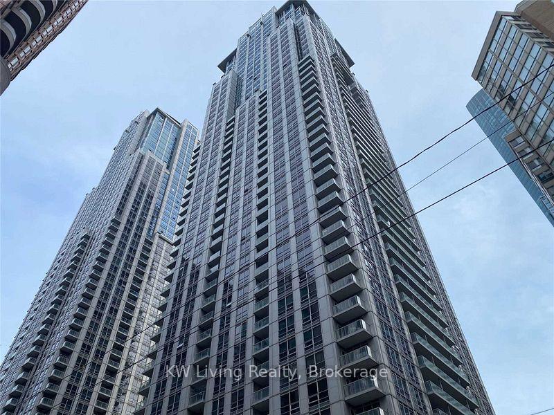 761-bay-street-toronto-ontario-c12729238