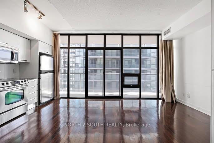 33-charles-street-e-toronto-ontario-c12729306