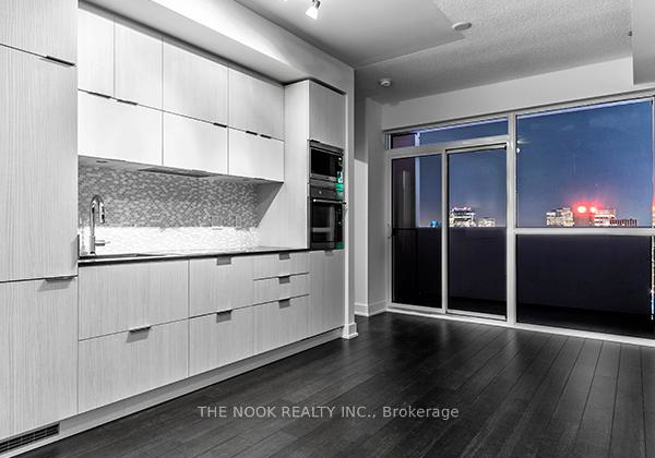 318-richmond-street-w-toronto-ontario-c12729596