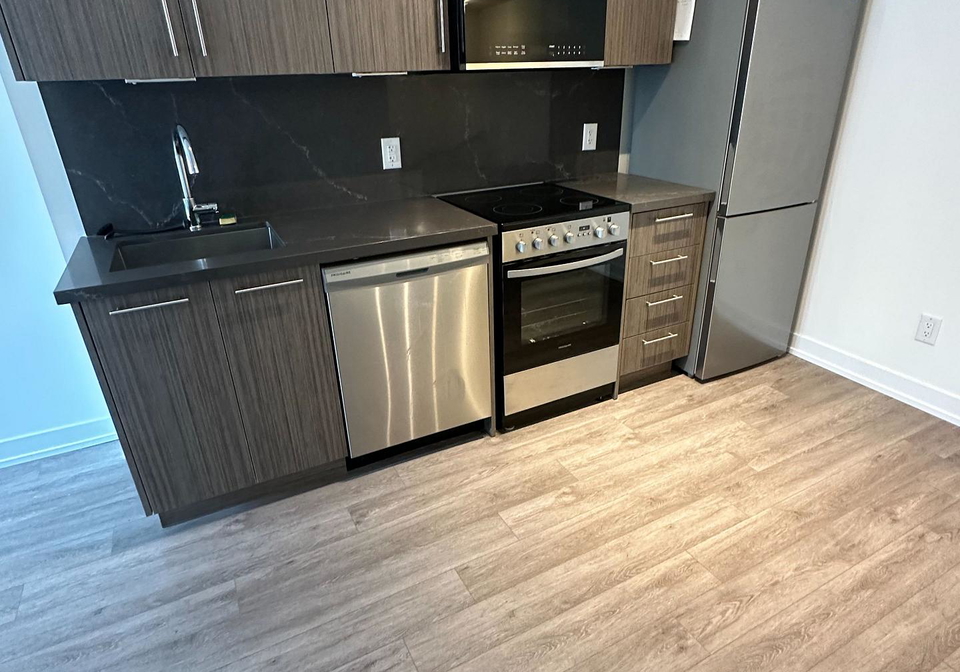 871-sheppard-avenue-toronto-ontario-c12729610