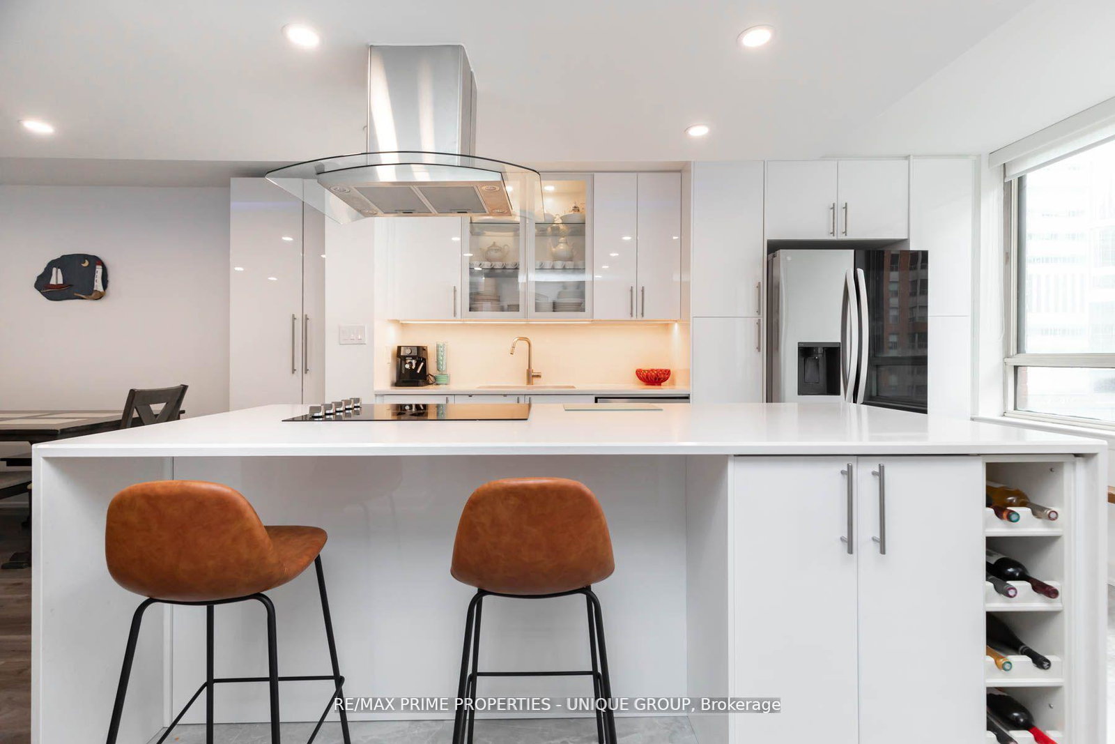 633-bay-street-toronto-ontario-c12729800