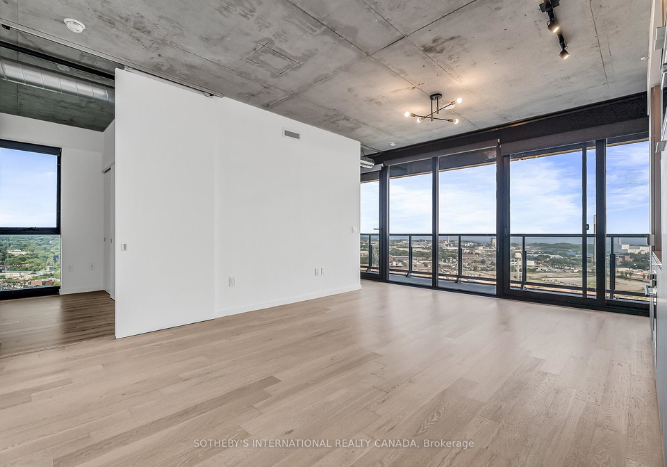 170-bayview-avenue-toronto-ontario-c12730120