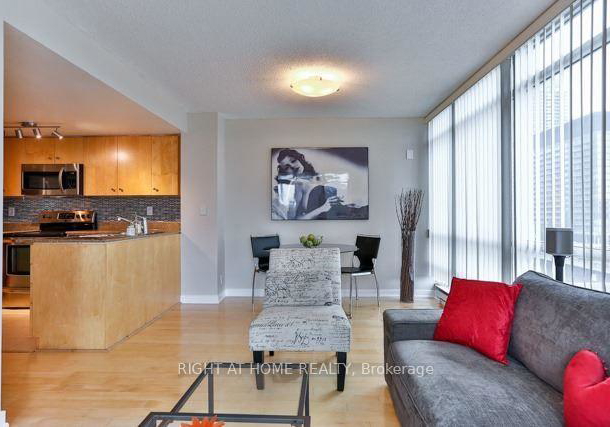 381-front-street-w-toronto-ontario-c12730488
