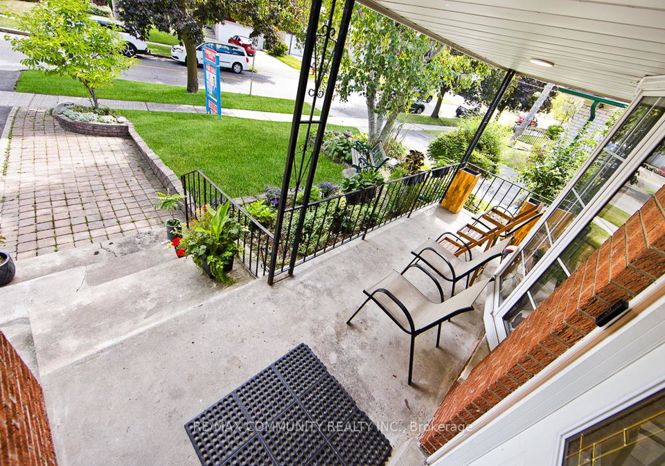 168-kingslake-road-north-york-ontario-c12730494