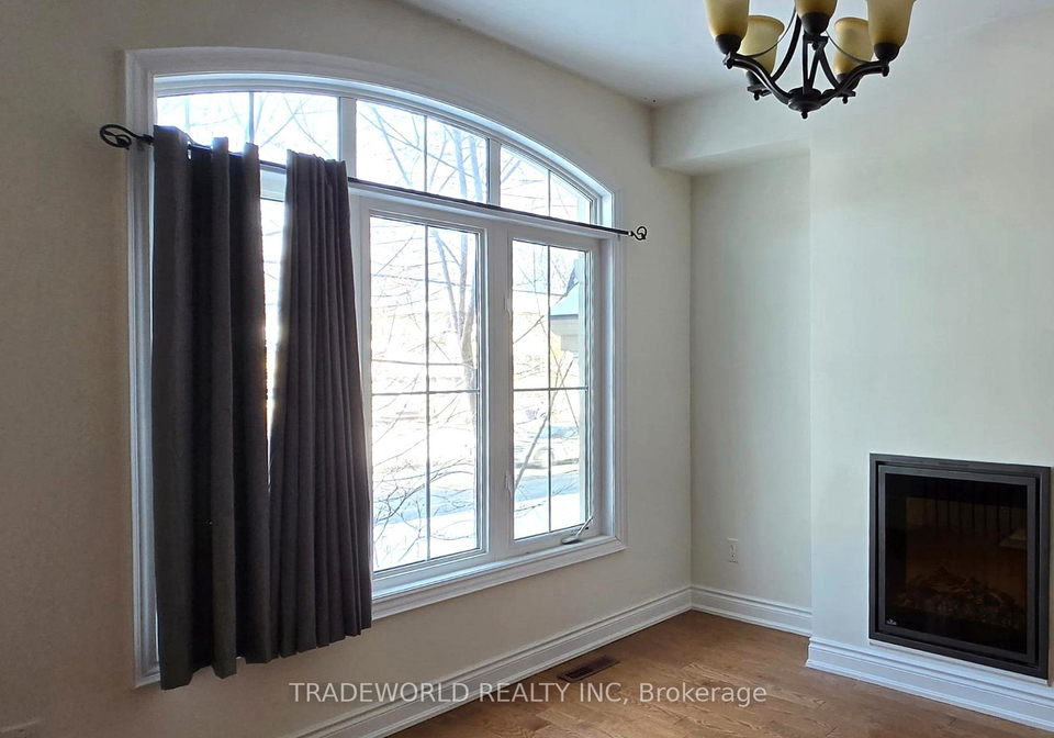 131b-finch-avenue-e-north-york-ontario-c12730530