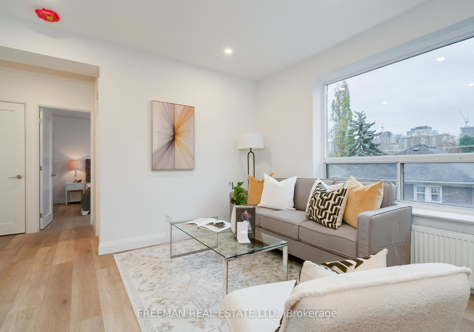 2707-yonge-street-toronto-ontario-c12730662