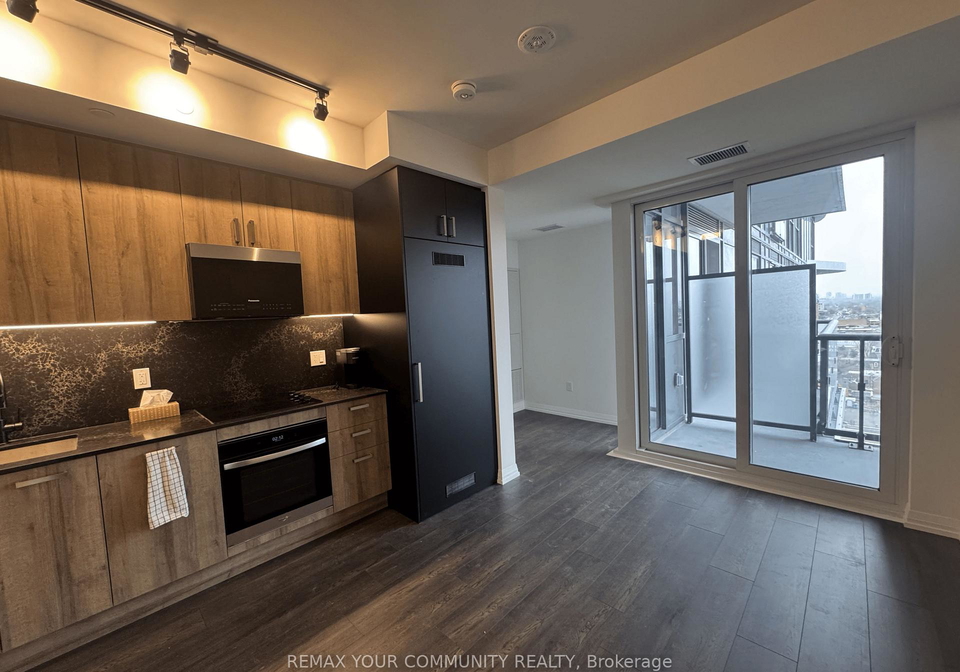 280-dundas-street-w-toronto-ontario-c12730762