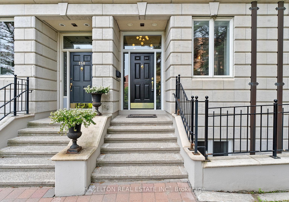 258-spadina-road-toronto-ontario-c12730868