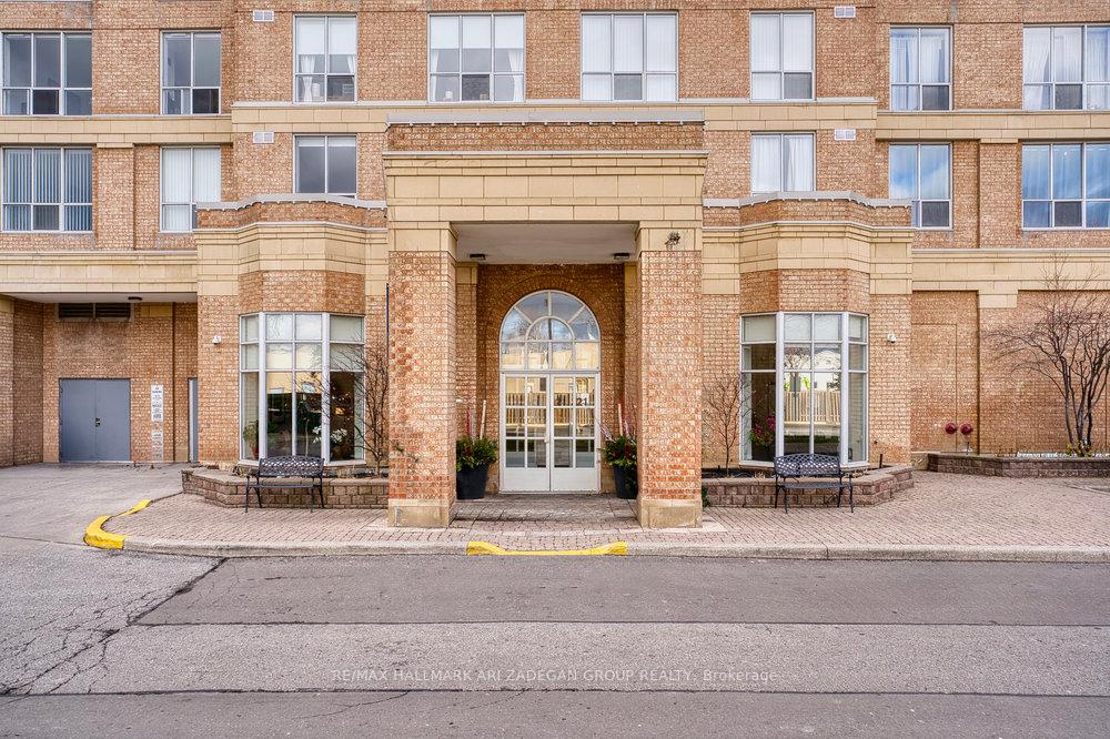 21-overlea-boulevard-east-york-ontario-c12730910