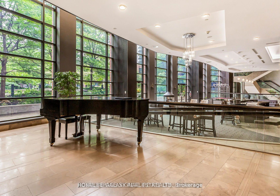33-sheppard-avenue-e-north-york-ontario-c12731180