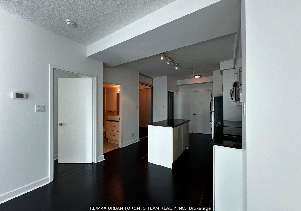 1169-queen-street-w-toronto-ontario-c12731370