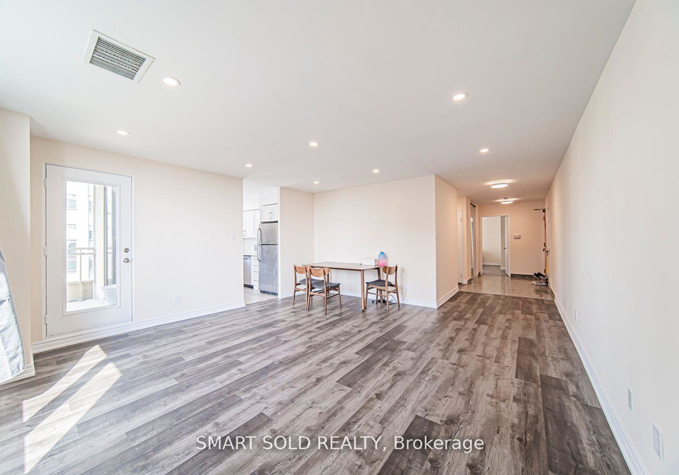 256-doris-avenue-north-york-ontario-c12731456