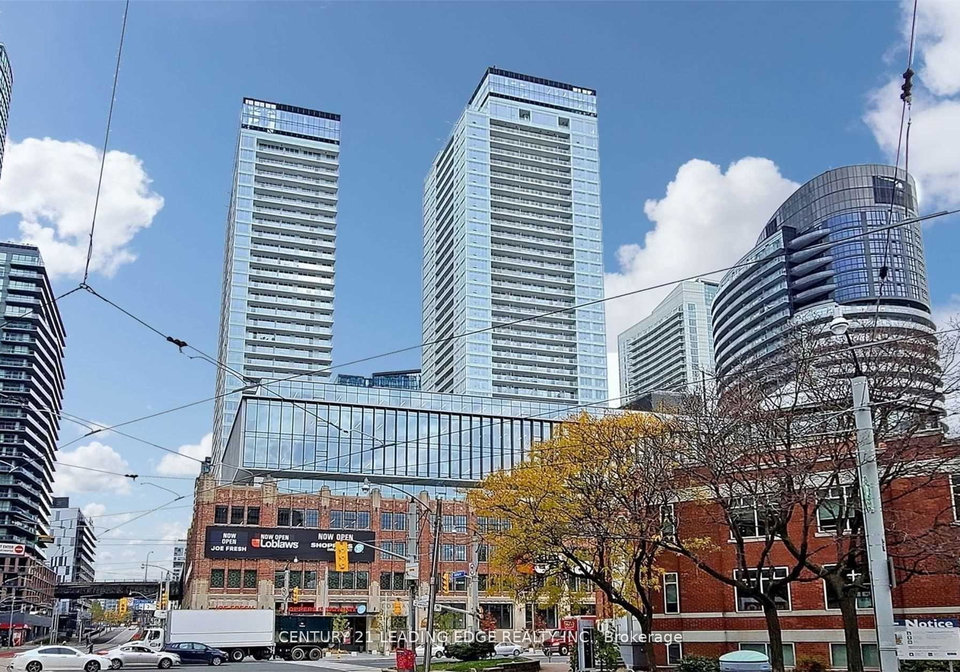 17-bathurst-street-toronto-ontario-c12732062