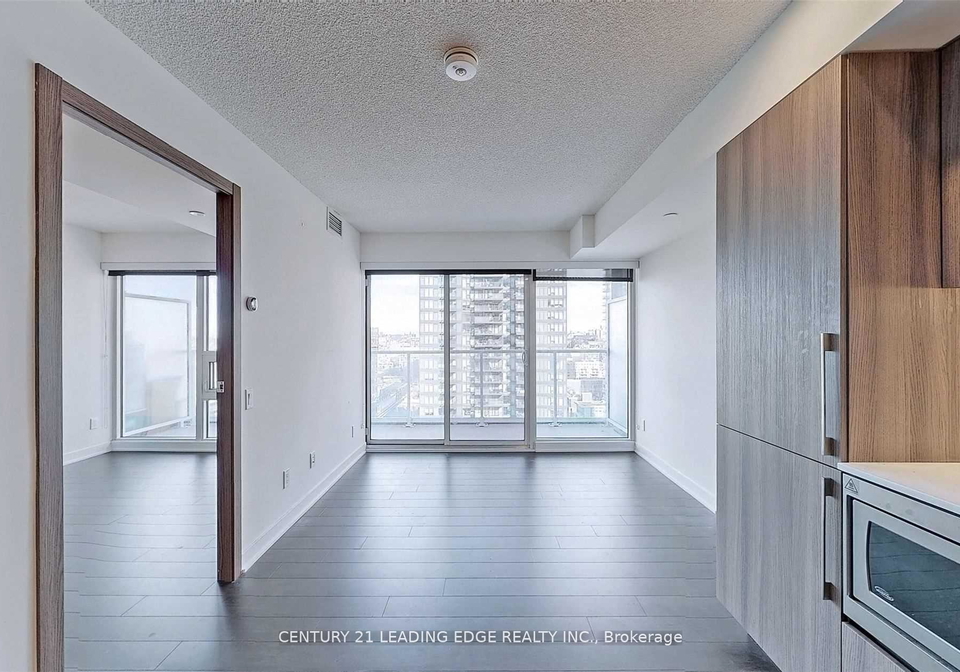17-bathurst-street-toronto-ontario-c12732062