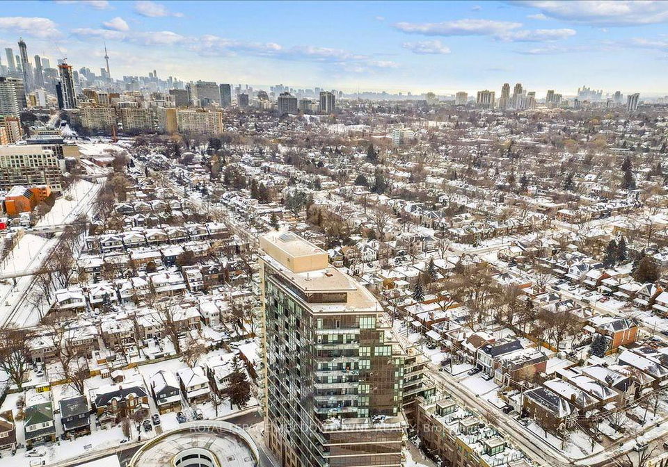 60-berwick-avenue-toronto-ontario-c12732234