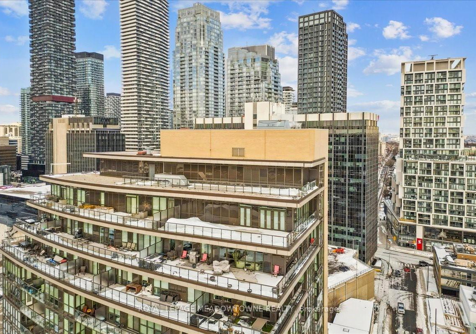 60-berwick-avenue-toronto-ontario-c12732234