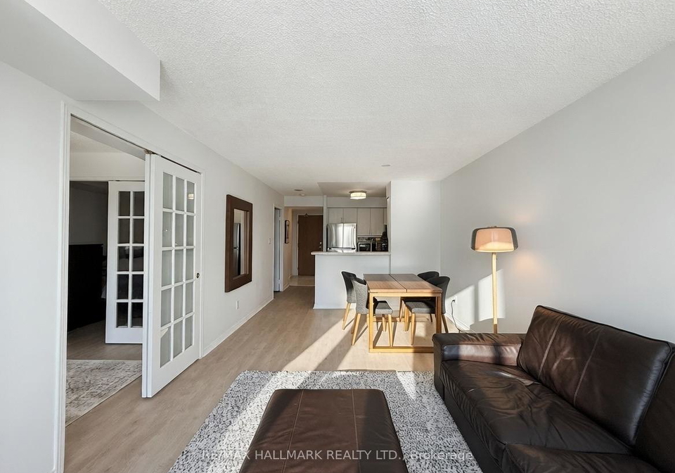 233-beecroft-road-toronto-ontario-c12732372