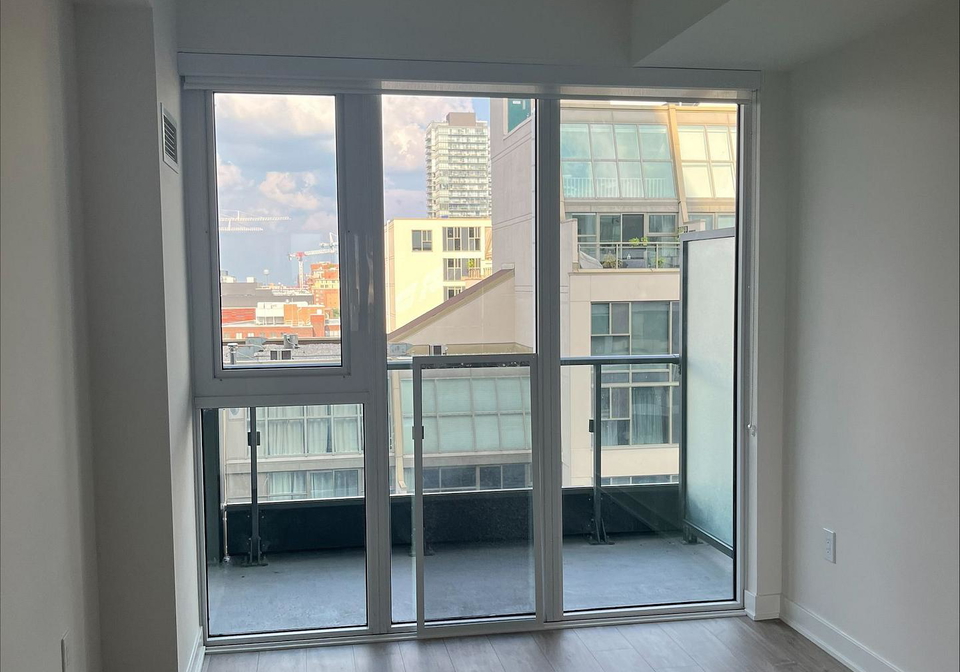60-princess-street-toronto-ontario-c12732516