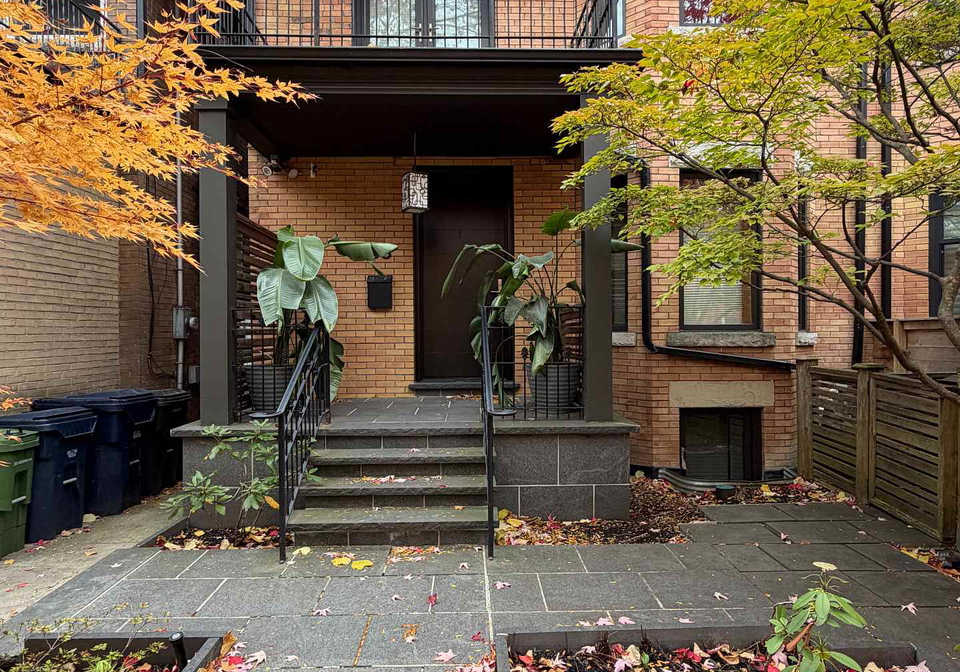 93-roxborough-street-w-toronto-ontario-c12732654
