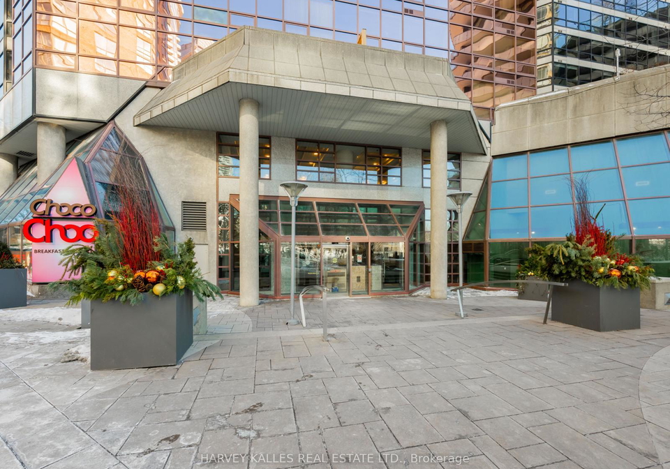 1001-bay-street-toronto-ontario-c12732680