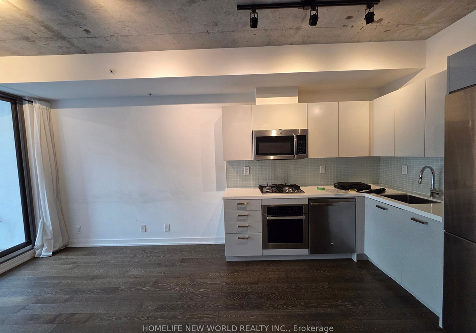 39-brant-street-toronto-ontario-c12732724