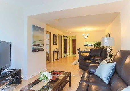 33-university-avenue-toronto-ontario-c12732766